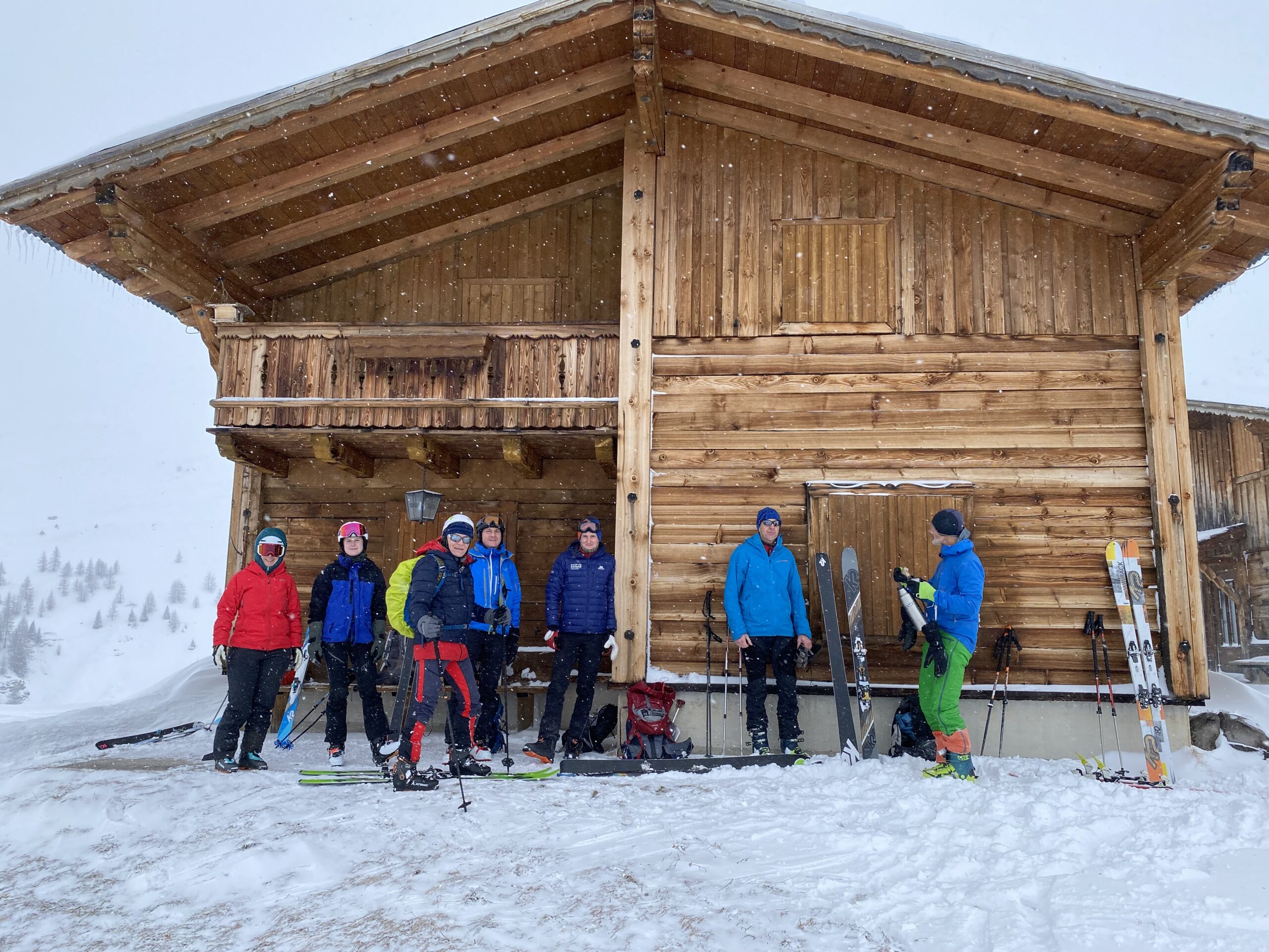 Hütte quer