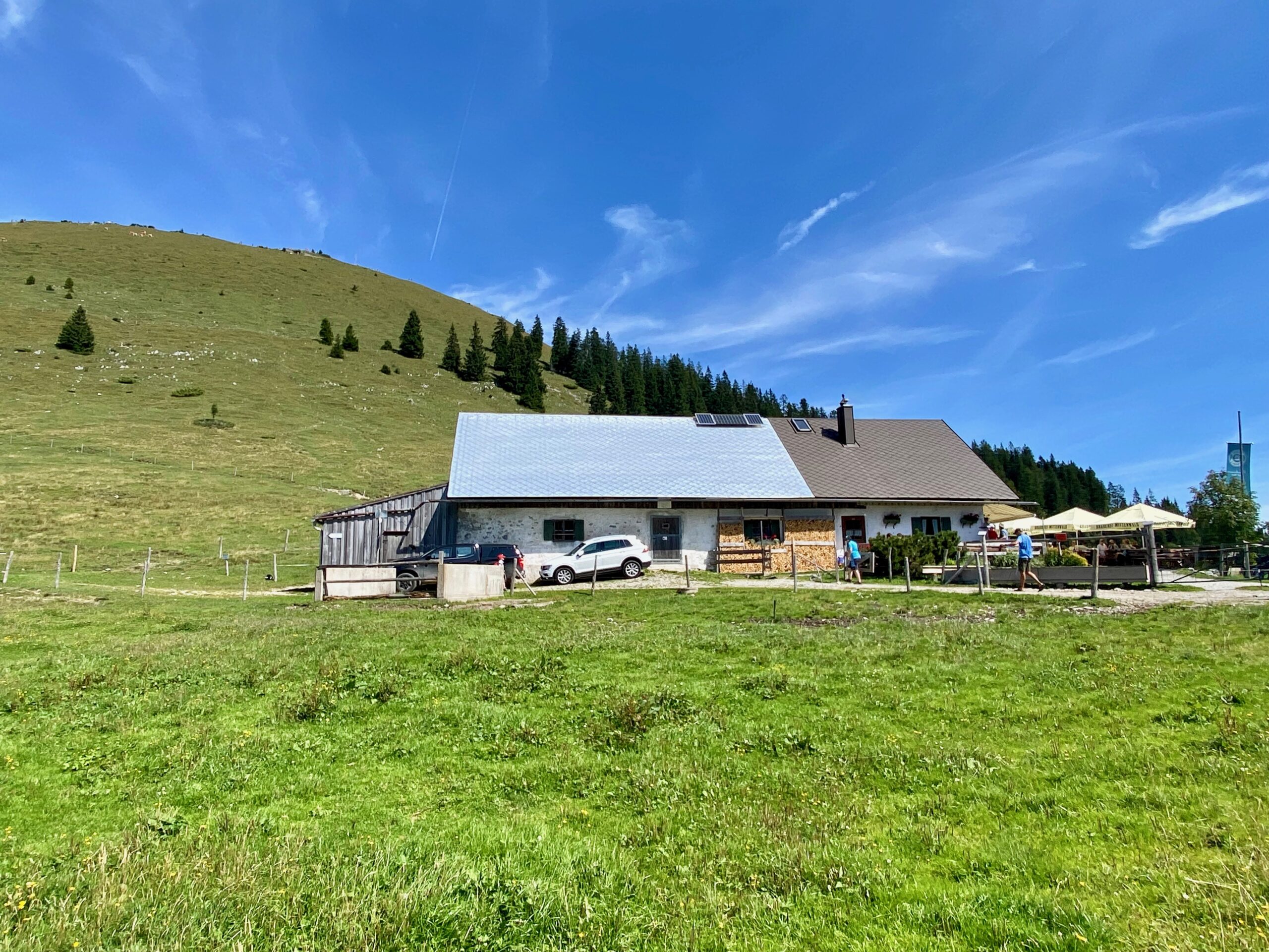 Hütte quer