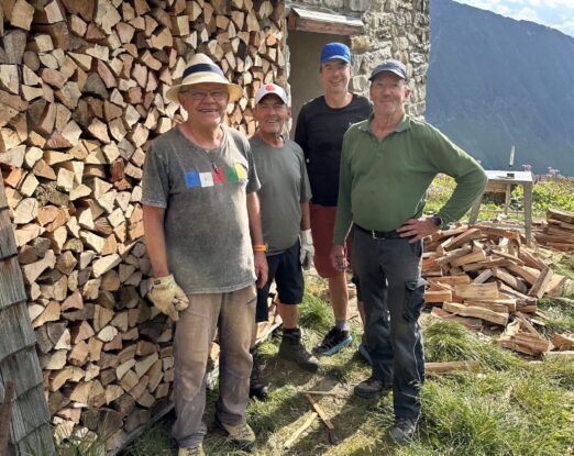 Neu gewählter Vorstand, Ehrenrat und Kassenprüfer im Landshuter Kletterzentrum