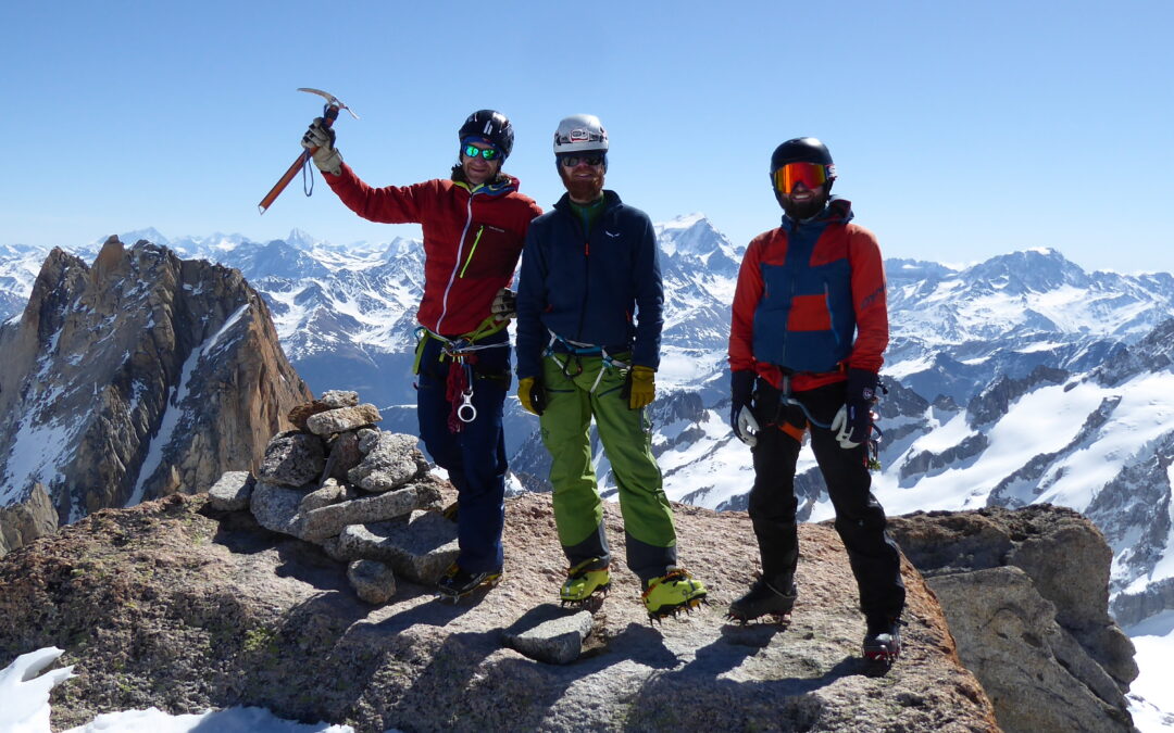 Skihochtouren an der schweiz-/französischen Grenze